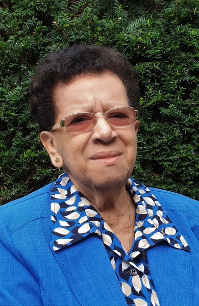 Zr. Selinda Suares.jpg
